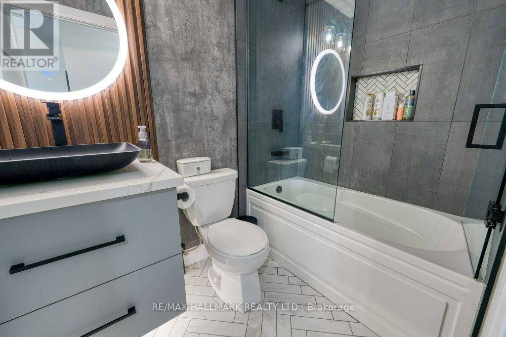 Toronto (mimico), ON M8V0J1,30 Shore Breeze DR #2716