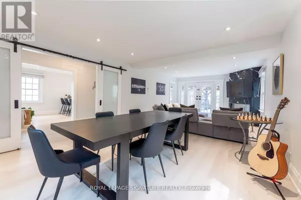 Oakville (oo Old Oakville), ON L6J3W1,437 WATSON AVENUE
