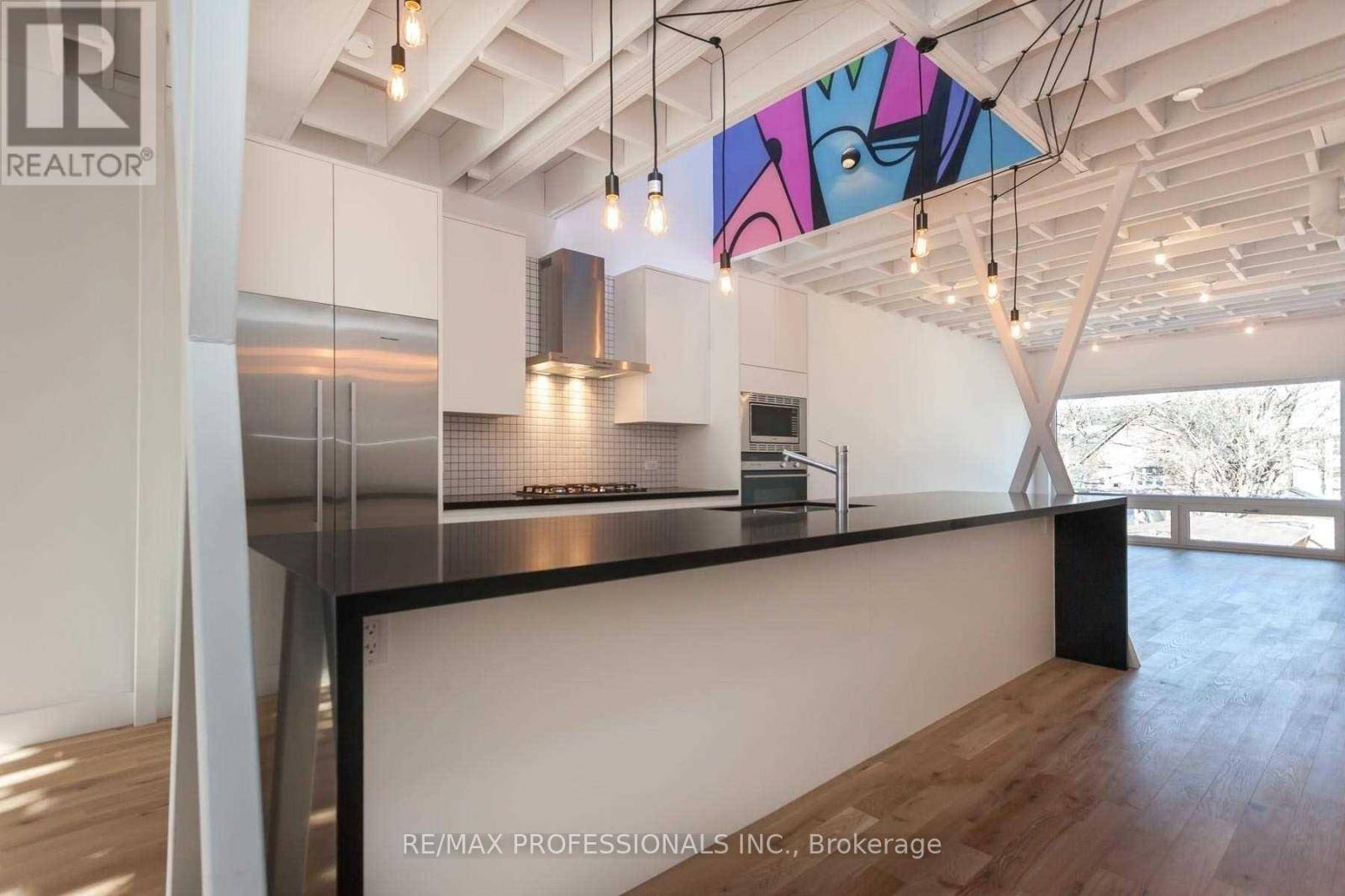 Toronto (south Parkdale), ON M6K1K7,60 Melbourne AVE #Unit A