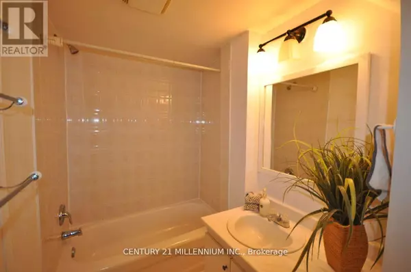 Brampton (brampton South), ON L6Y1H1,UPPER LEVEL - 30 CORBY CRESCENT
