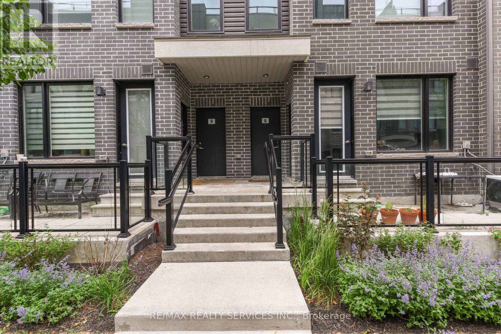 Mississauga (erin Mills), ON L5L0B8,3476 Widdicombe WAY #8