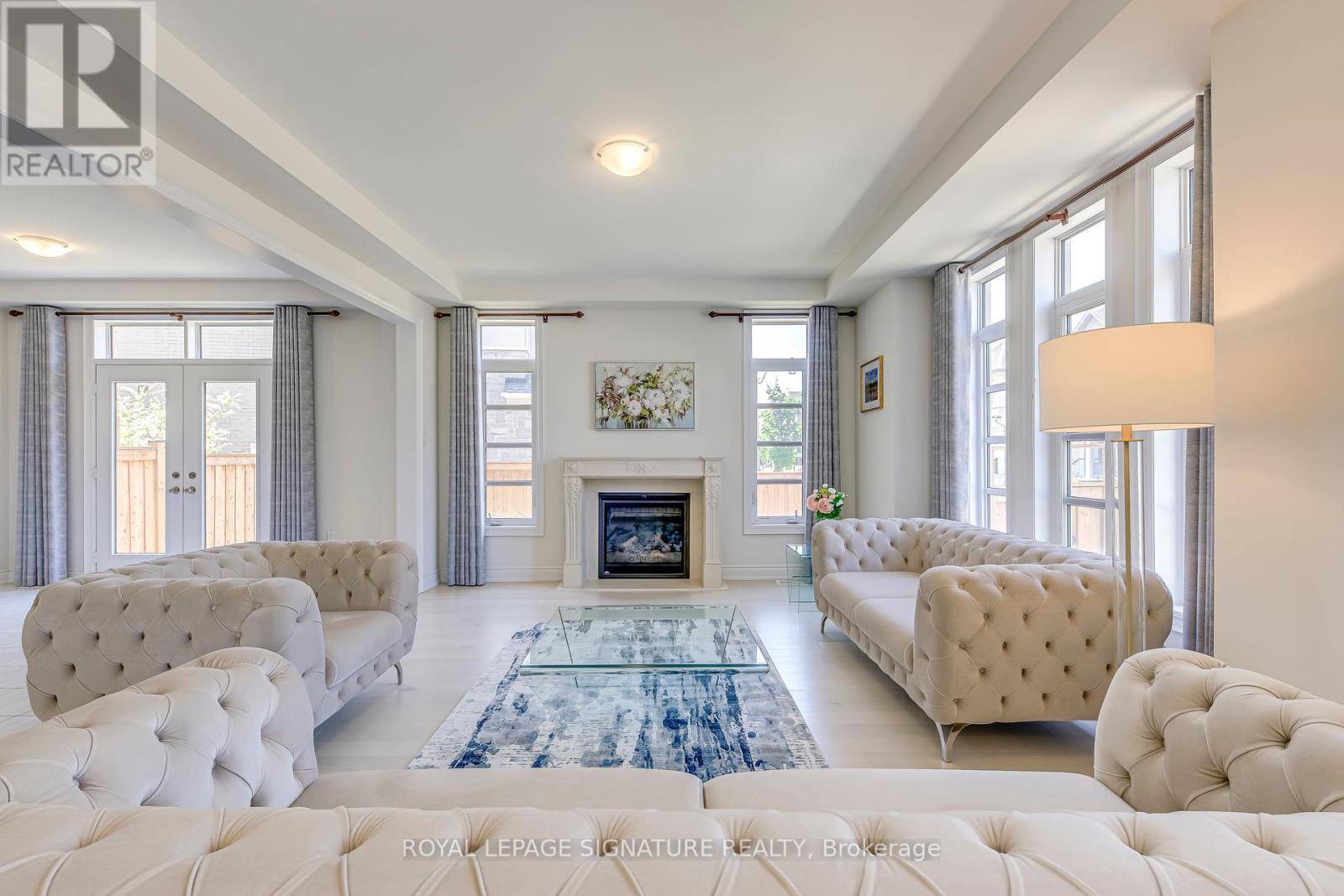 Oakville (go Glenorchy), ON L6H0V4,98 CARNEGIE DRIVE
