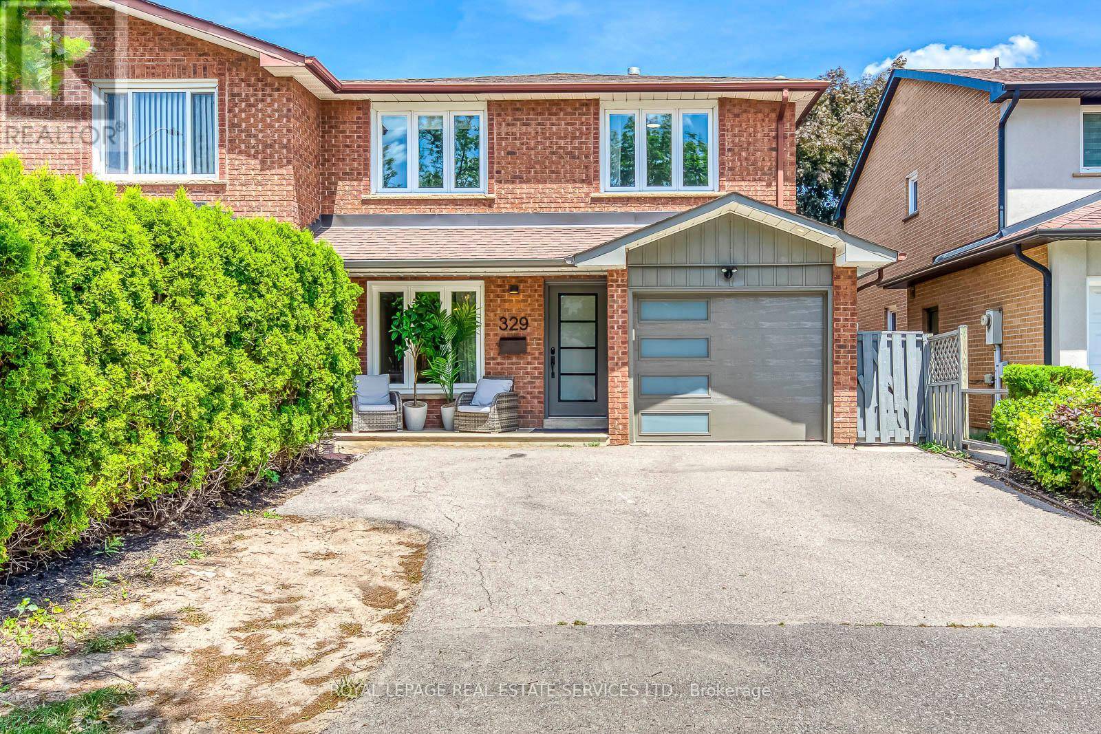 Mississauga (streetsville), ON L5M2N3,329 Hillside DR #Upper