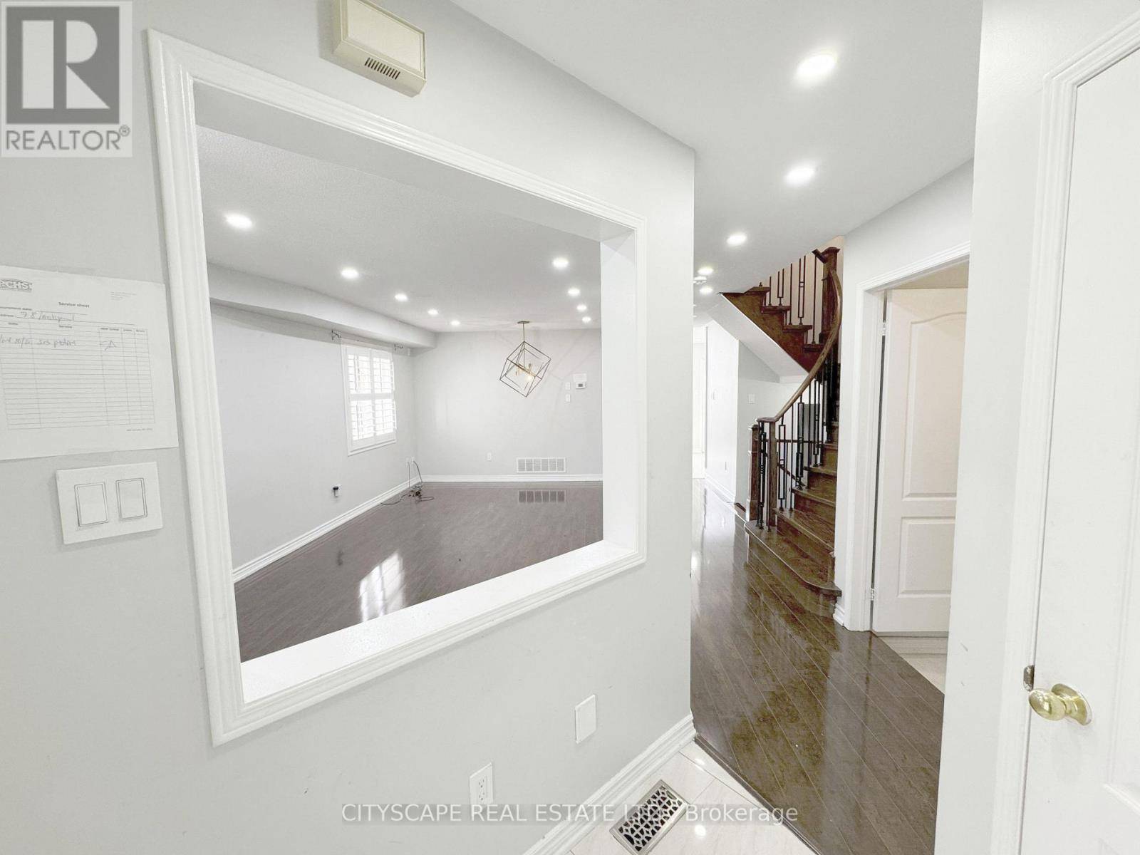 Brampton (sandringham-wellington), ON L6R1X2,78 LARKSPUR ROAD