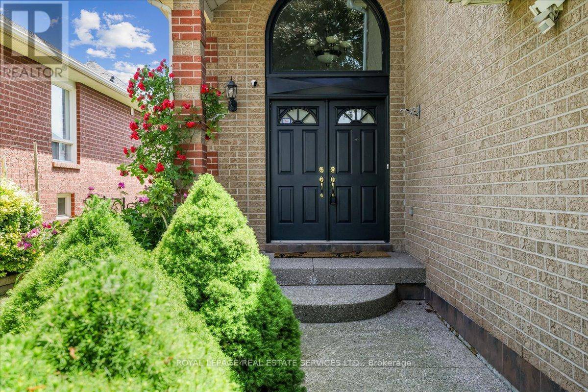 Oakville (ro River Oaks), ON L6H6A8,2365 GRAND RAVINE DRIVE