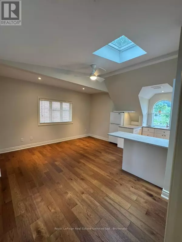 134 Forsythe ST #3, Oakville (co Central), ON L6K3K2