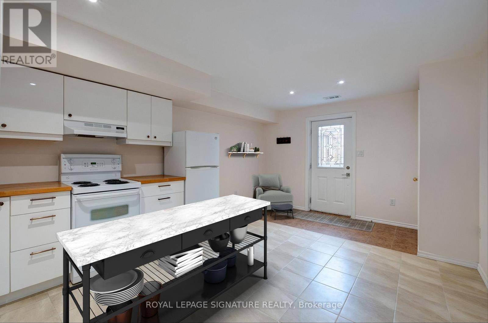 Toronto (dovercourt-wallace Emerson-junction), ON M6H3C9,407 Salem AVE North #Lower