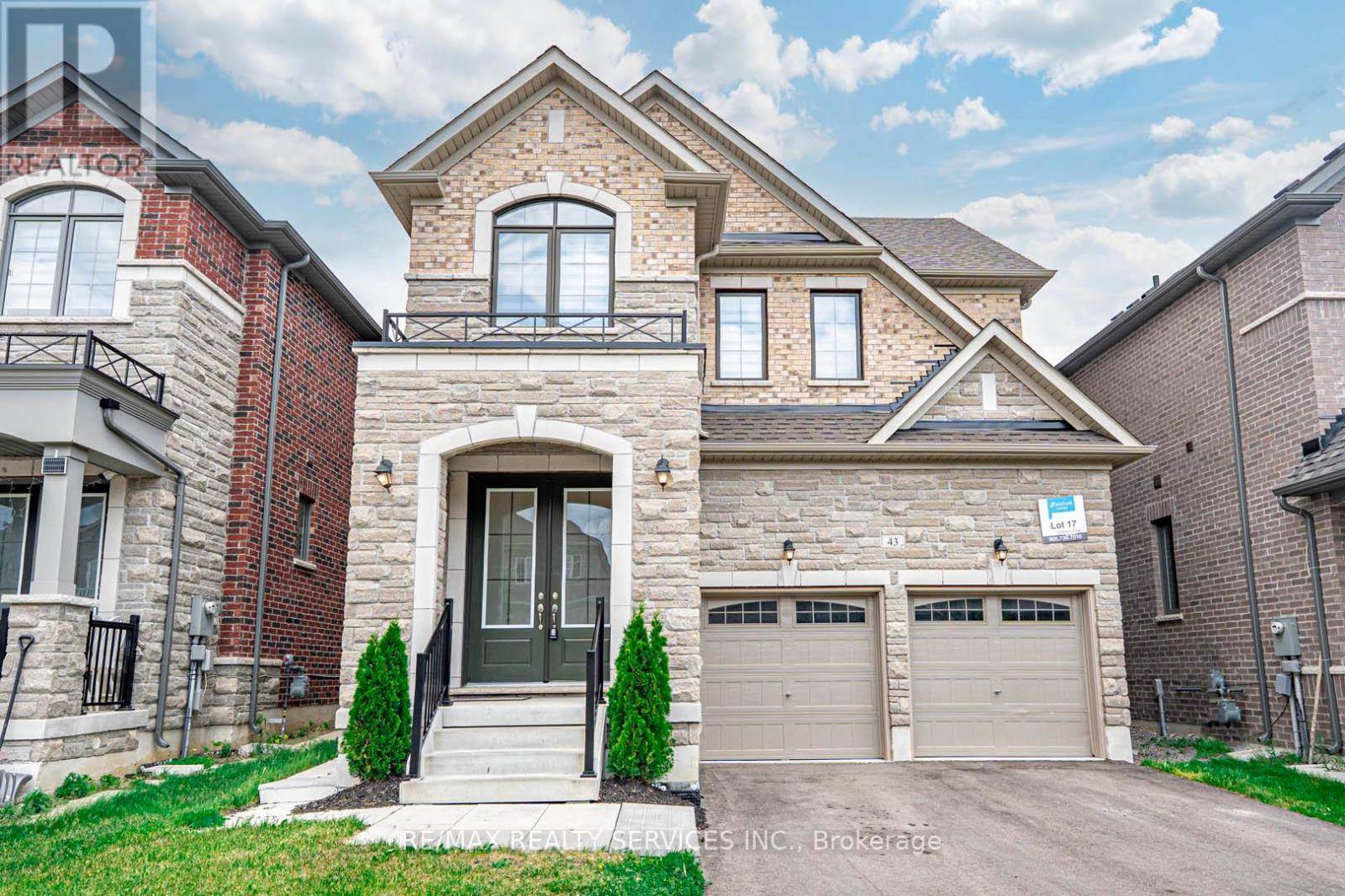 43 RAINBROOK CLOSE, Brampton (sandringham-wellington), ON L6R0Y9