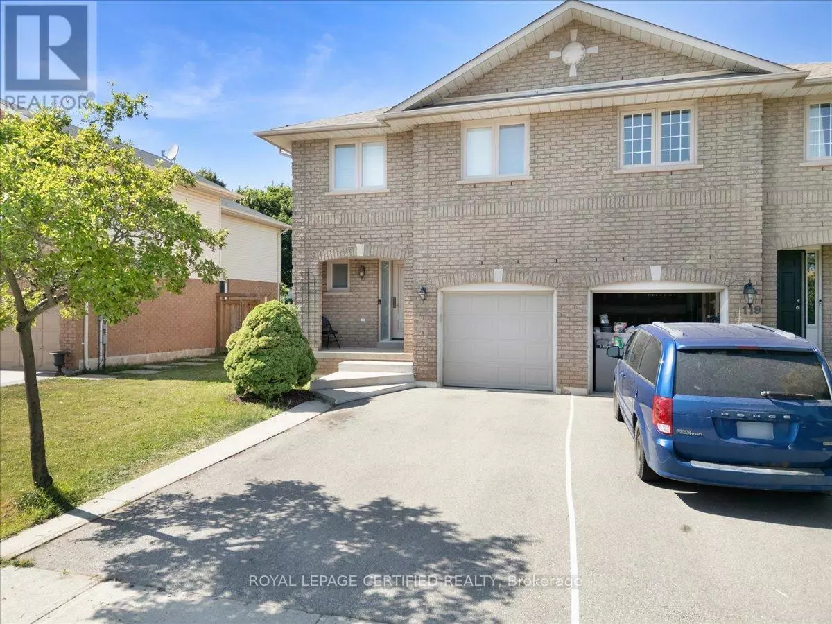 Oakville (ro River Oaks), ON L6H5Z3,121 GENESEE DRIVE