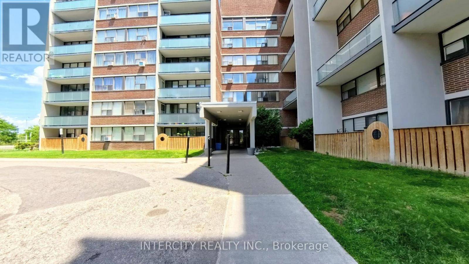 Mississauga (sheridan), ON L5K2C7,2121 Roche CT #304