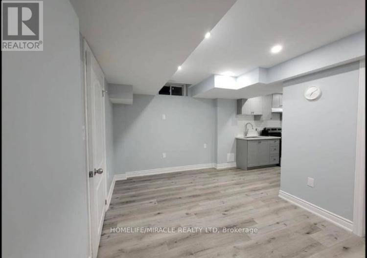 Brampton (brampton East), ON L6P3W7,56 VANDERPOOL CRESCENT