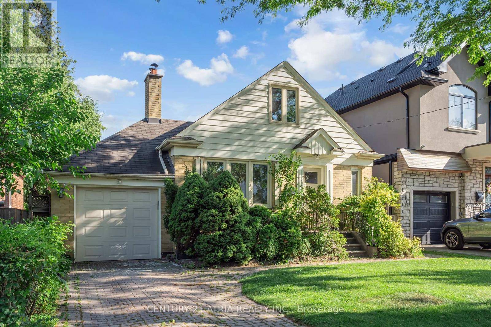 13 SUNNYDALE DRIVE, Toronto (stonegate-queensway), ON M8Y2J2