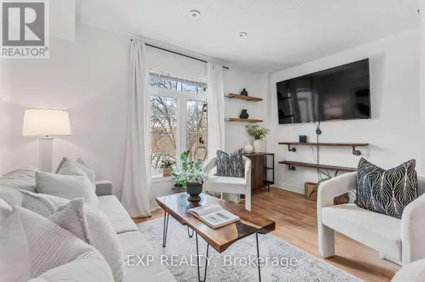 Toronto (rockcliffe-smythe), ON M6N4C2,870 Jane ST #215