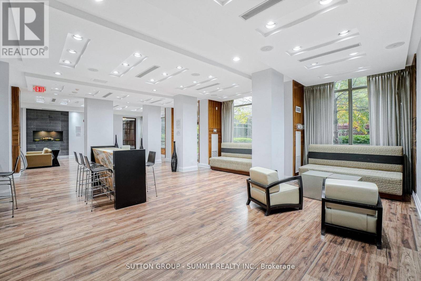 Mississauga (city Centre), ON L5B4P9,310 BURNHAMTHORPE RD West #2310