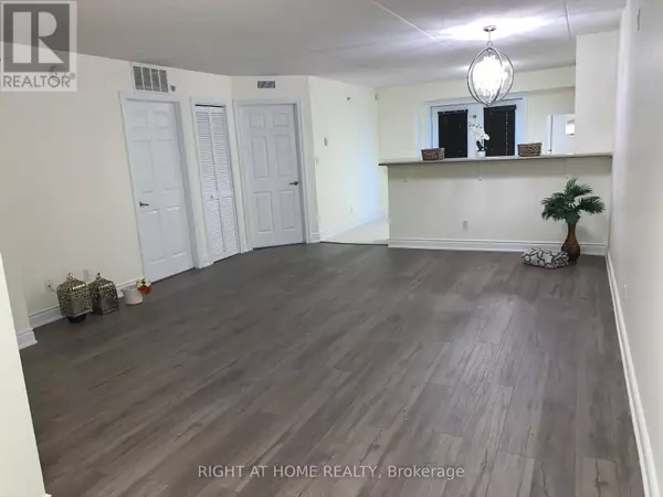Oakville (ga Glen Abbey), ON L6M4N4,1480 Bishops Gate #105