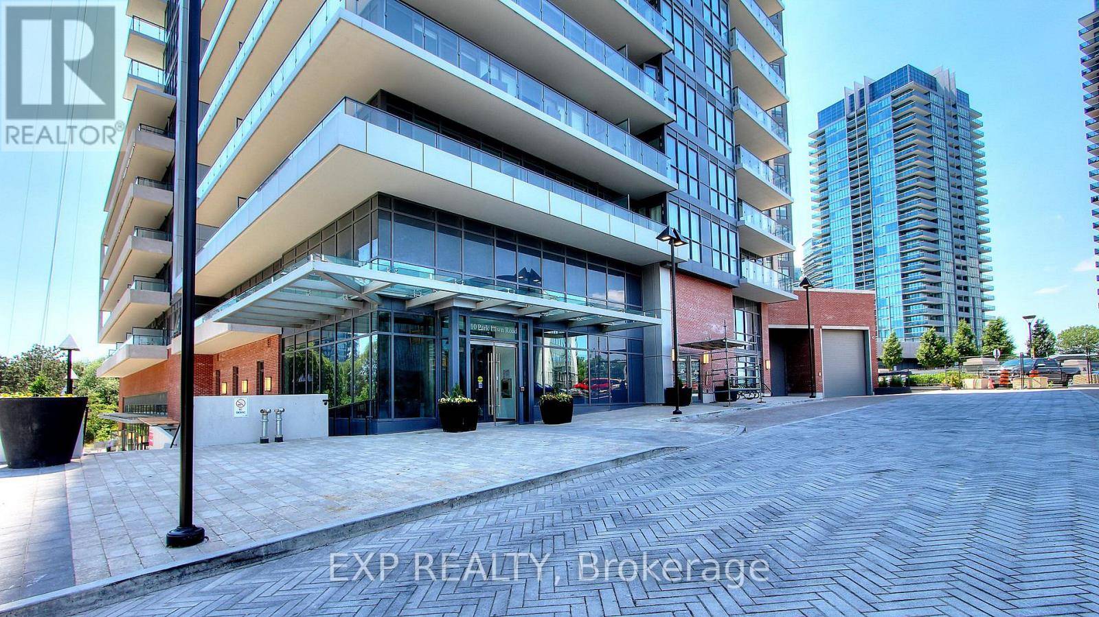 Toronto (mimico), ON M8V0H9,10 Parklawn RD #2006