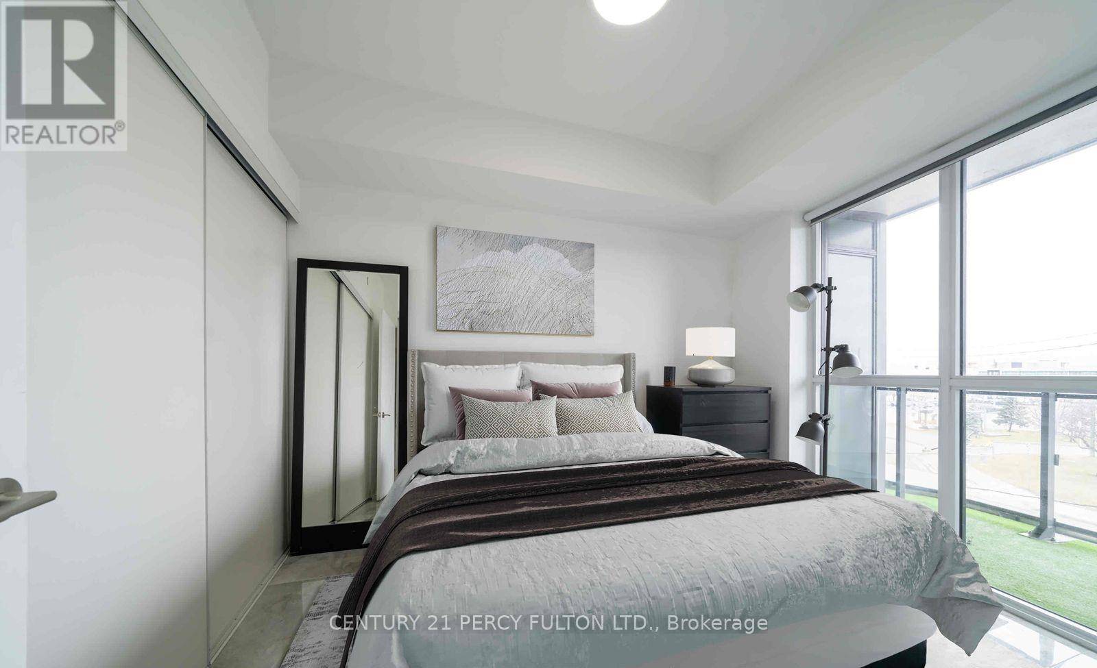 Toronto (yorkdale-glen Park), ON M6A0B9,16 Mcadam AVE #314