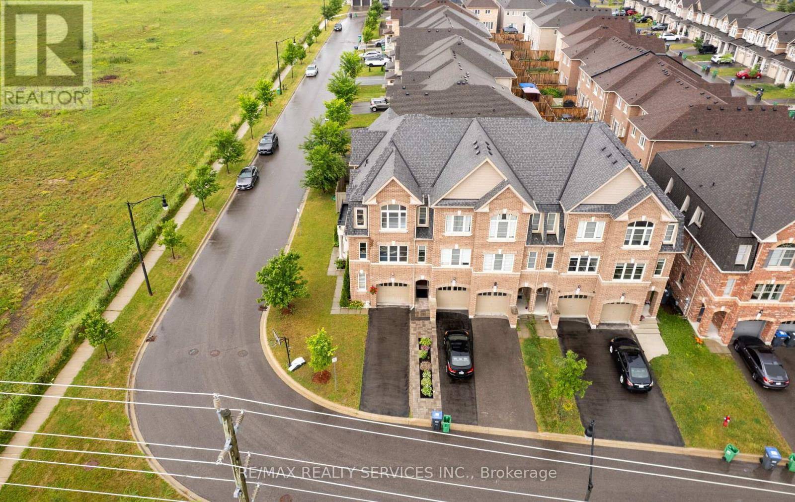 Brampton (northwest Brampton), ON L7A4V2,73 PADBURY TRAIL
