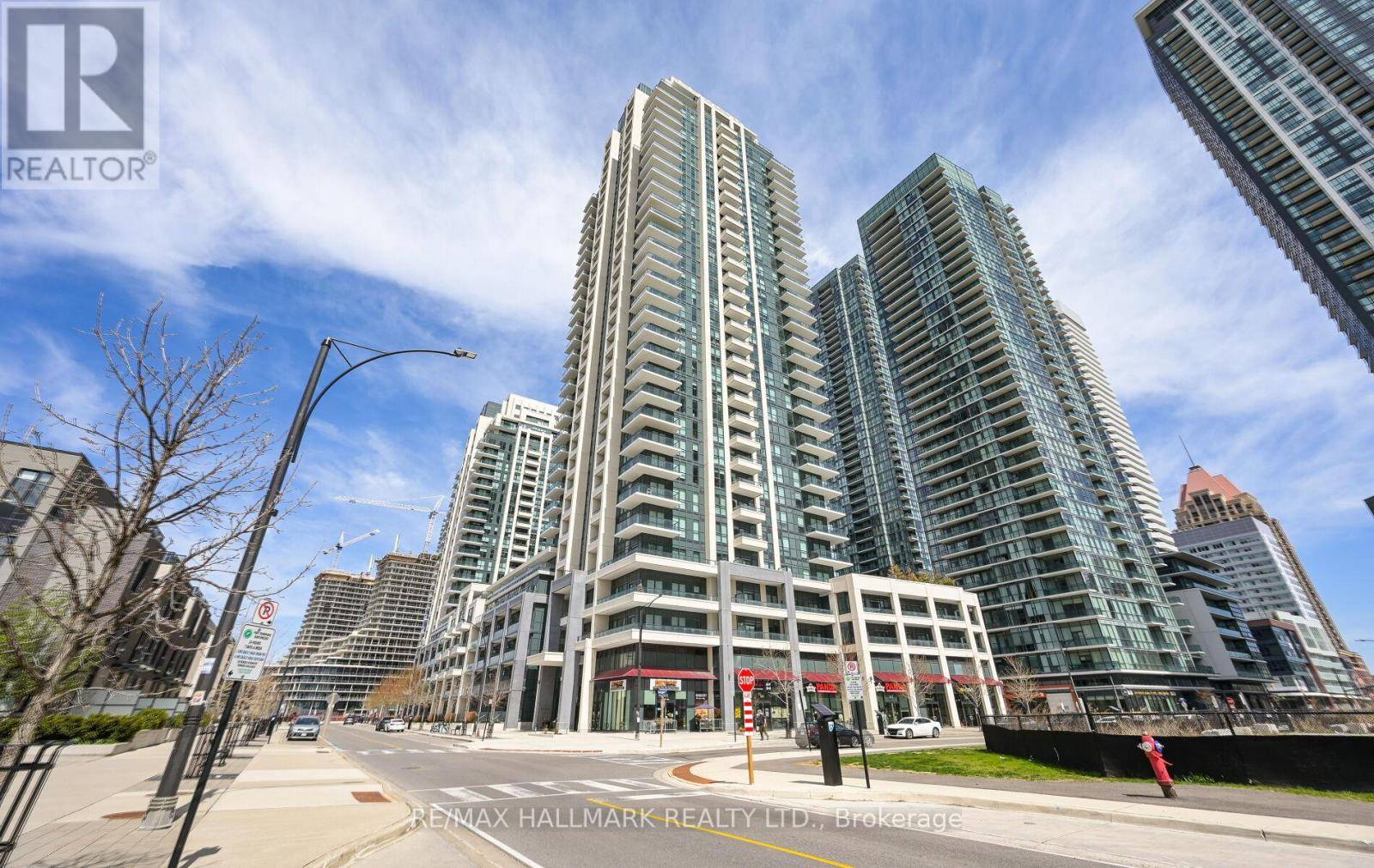 Mississauga (city Centre), ON L5B0K8,4055 Parkside Village DR #425