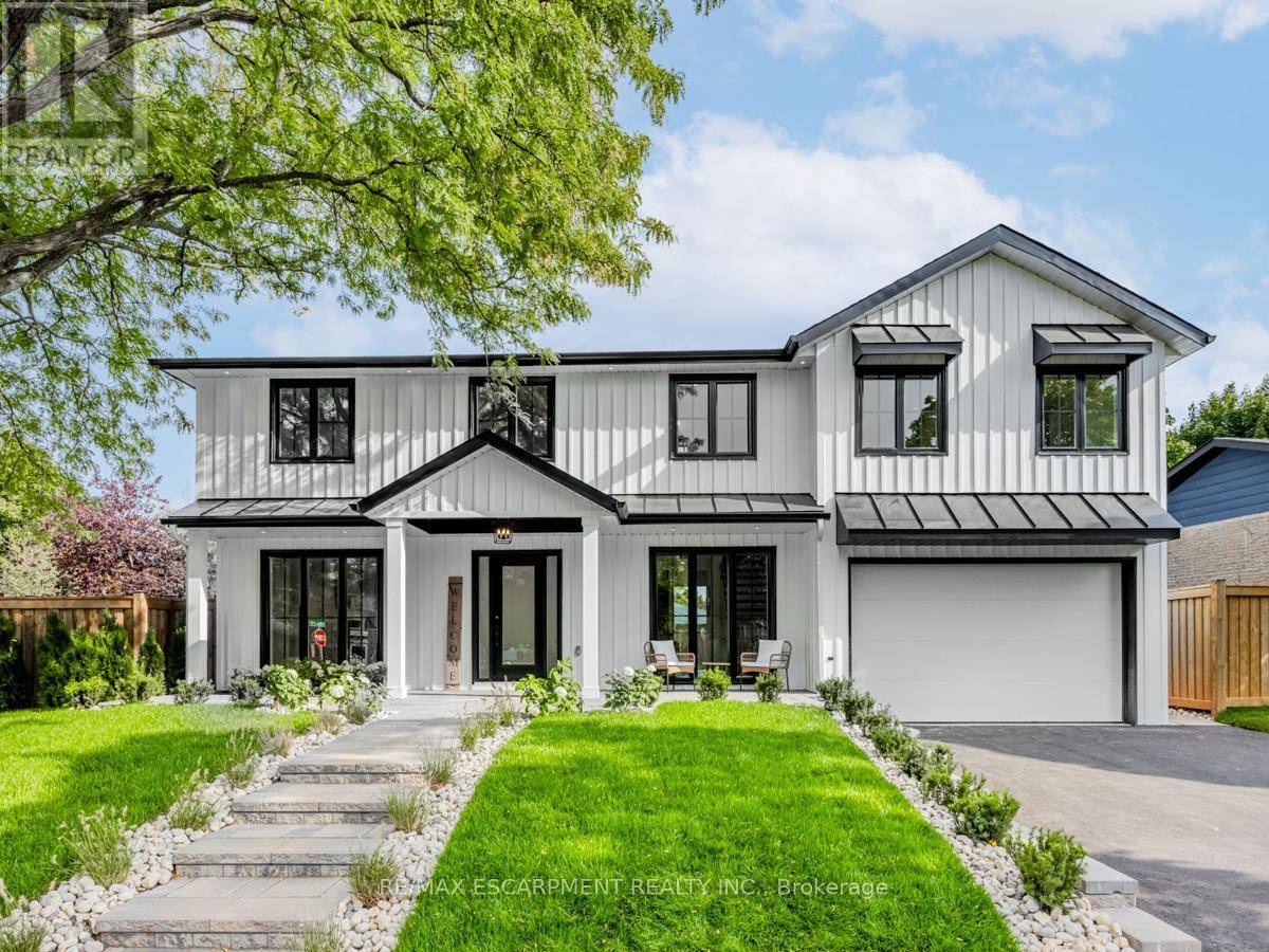 2212 URWIN CRESCENT, Oakville (wo West), ON L6L2T2