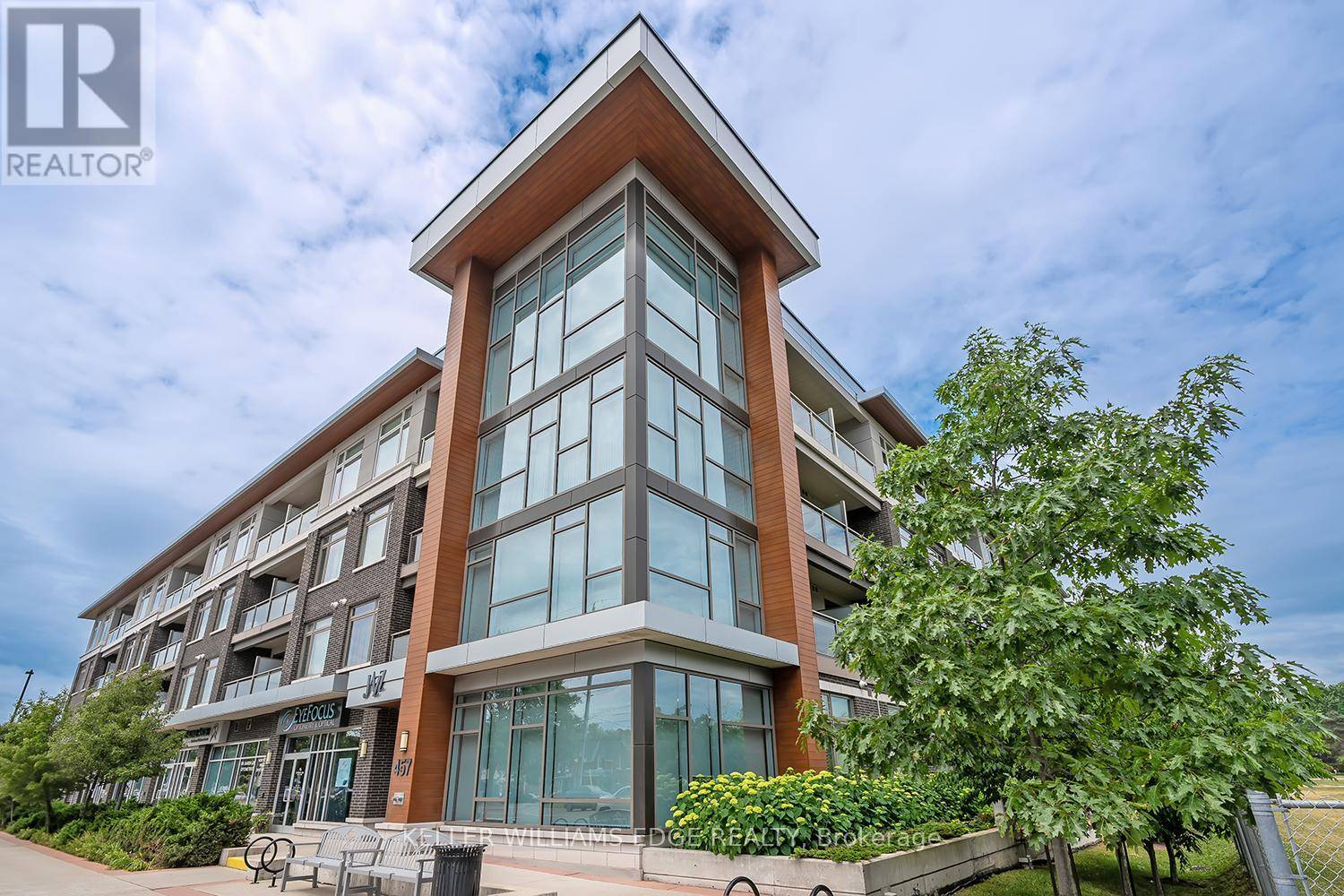 457 Plains RD East #302, Burlington (lasalle), ON L7T0B8