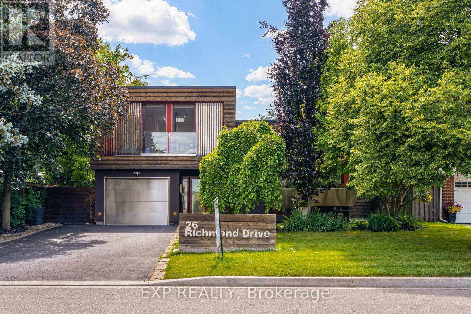 Brampton (brampton East), ON L6W2E9,26 RICHMOND DRIVE