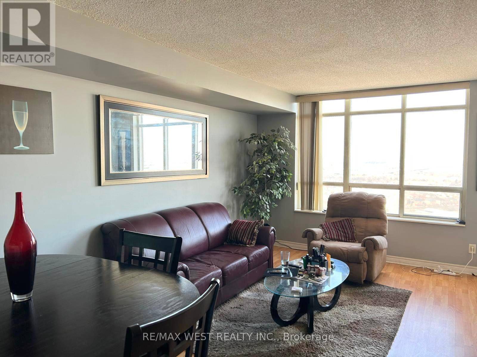 Toronto (west Humber-clairville), ON M9W7J5,710 Humberwood BLVD #2703