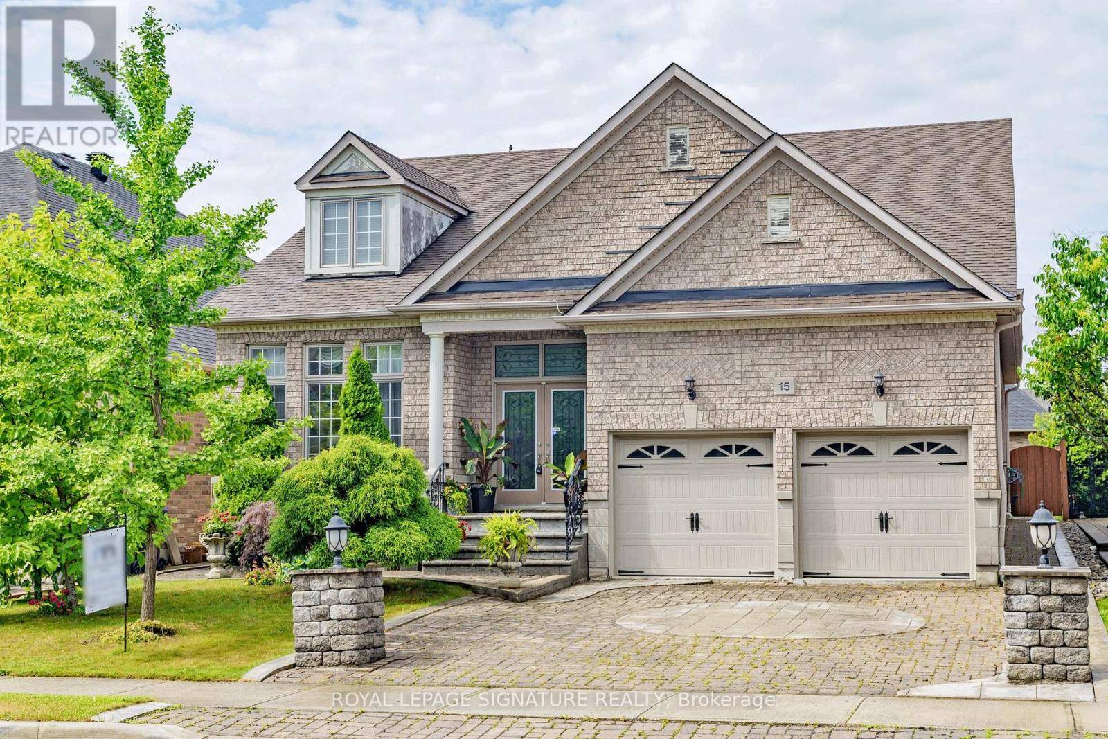 15 CONCORDE DRIVE, Brampton (vales Of Castlemore North), ON L6P1V3