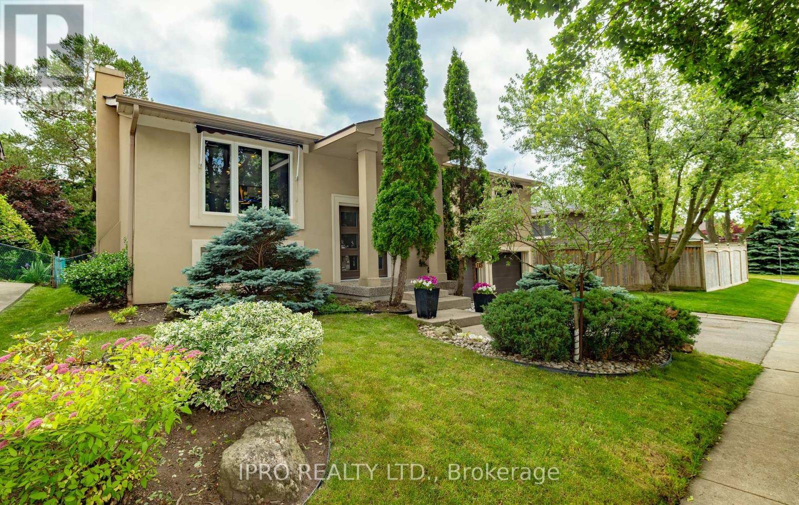 2183 SANDRINGHAM DRIVE, Burlington (mountainside), ON L7P3E7