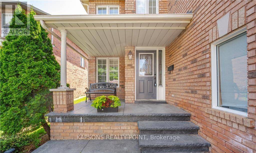 Brampton (snelgrove), ON L7A1K7,26 BACCARAT CRESCENT