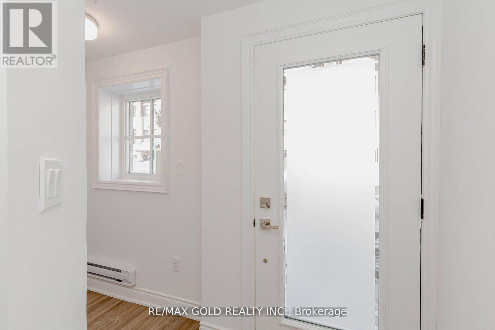 Mississauga (streetsville), ON L5M2R2,55 Lunar CRES #151