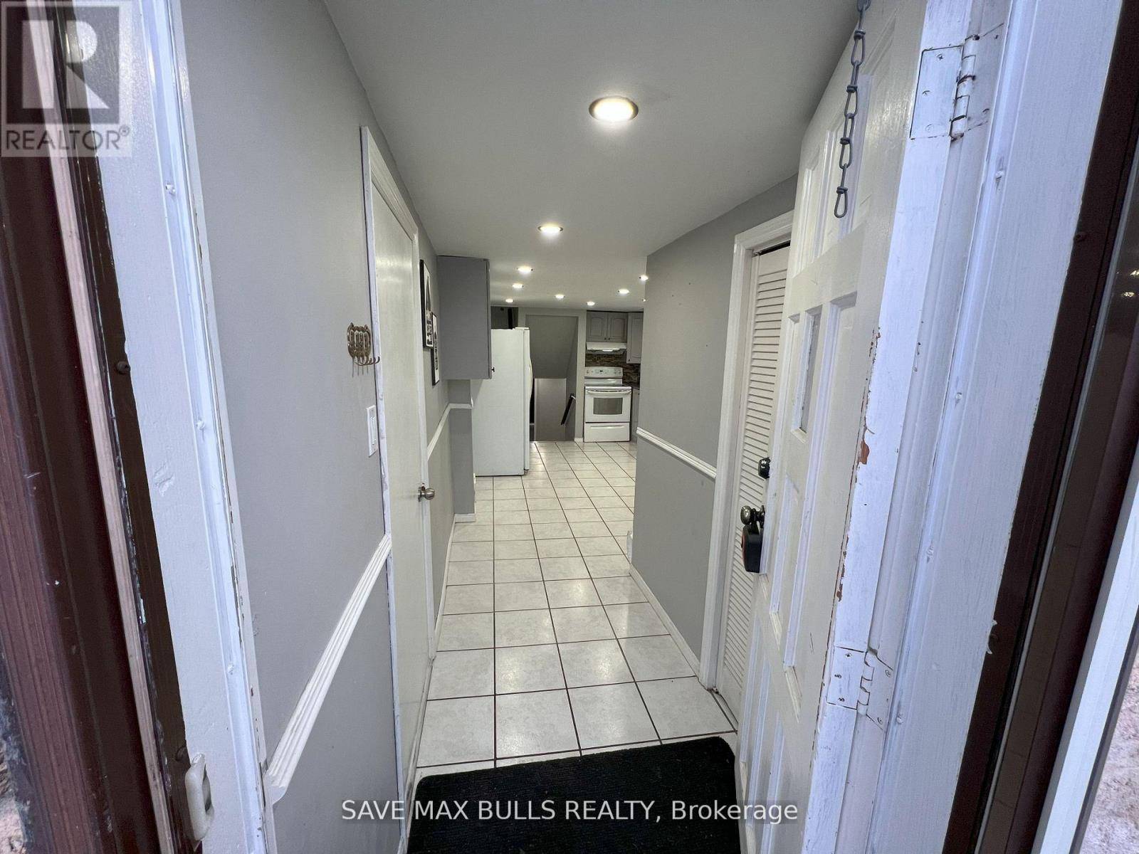 Brampton (madoc), ON L6V2V8,34 ABELL DRIVE