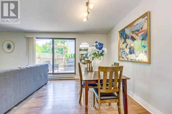 Oakville (fa Falgarwood), ON L6H2P5,1008 Falgarwood DR #02