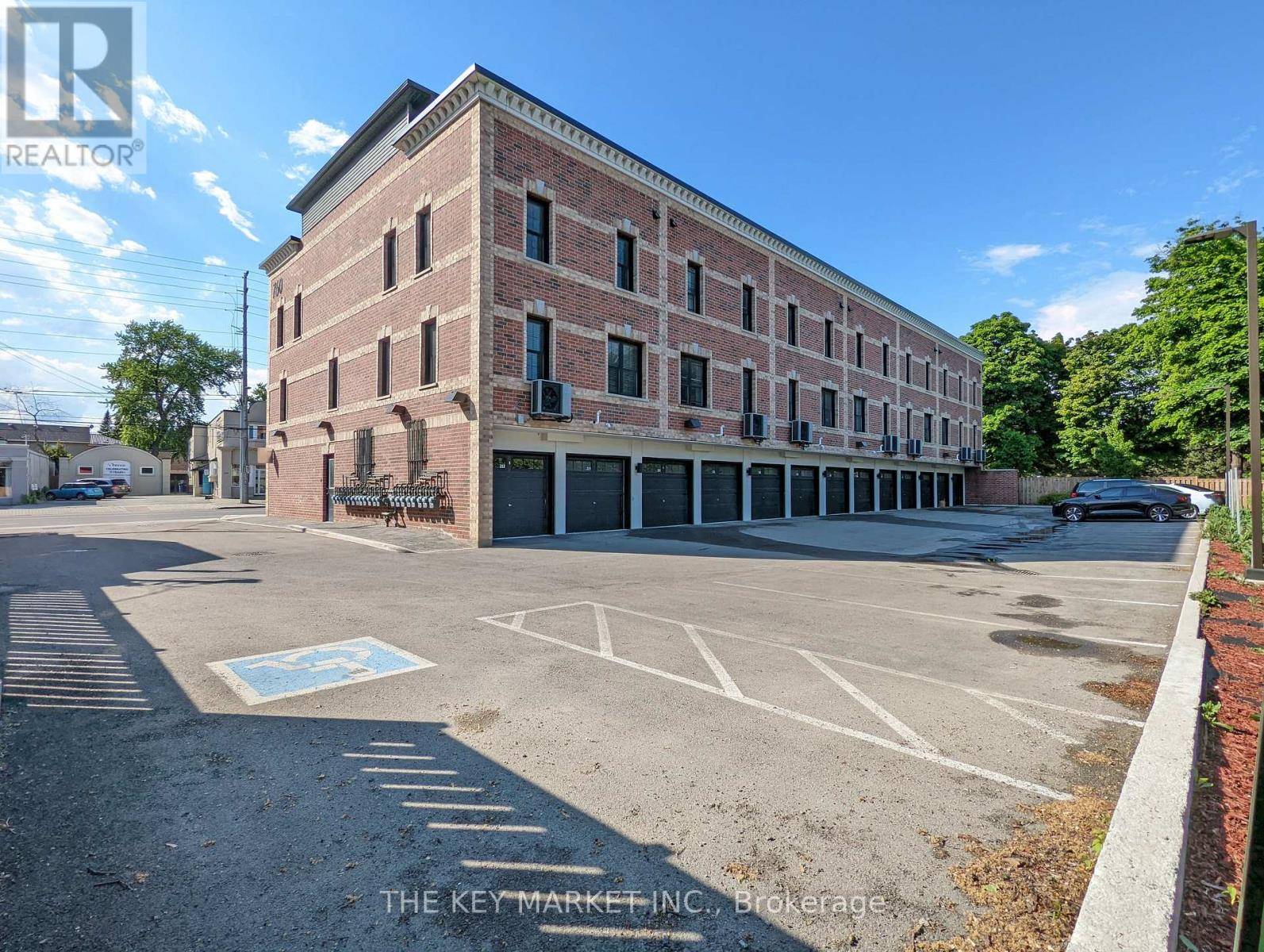 Mississauga (lakeview), ON L5E1C7,760 Lakeshore RD East #208