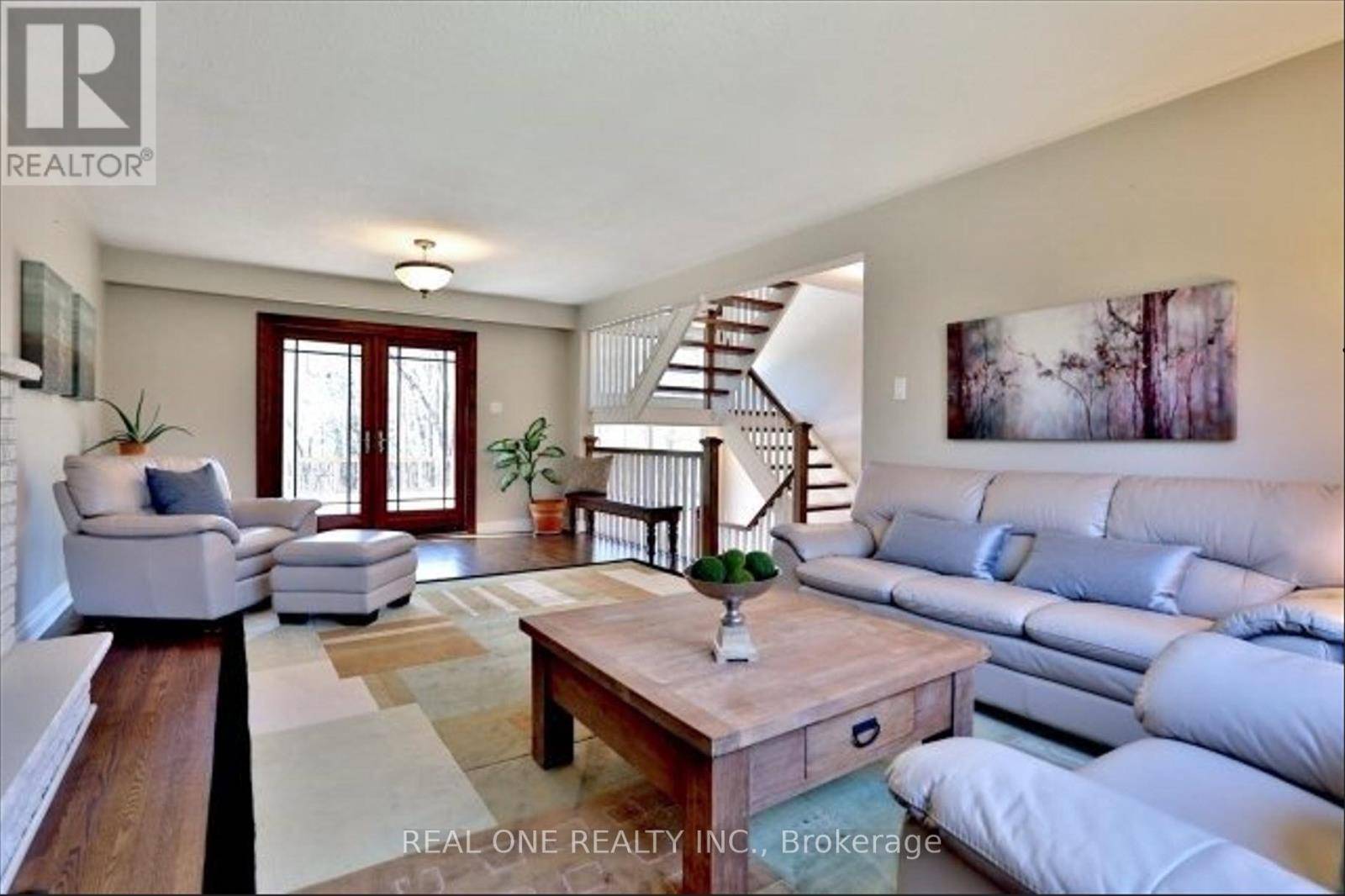 Oakville (fa Falgarwood), ON L6H2C8,1200 LAMBETH ROAD