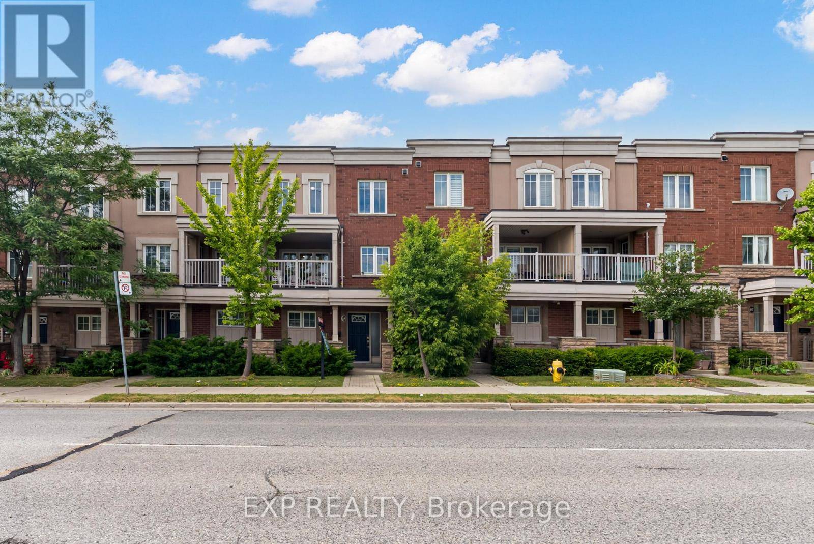 365 Murray Ross Pkwy #64, Toronto (york University Heights), ON M3J3T7