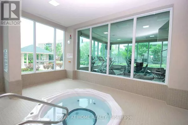Mississauga (fairview), ON L5B0C2,3525 Kariya DR #601