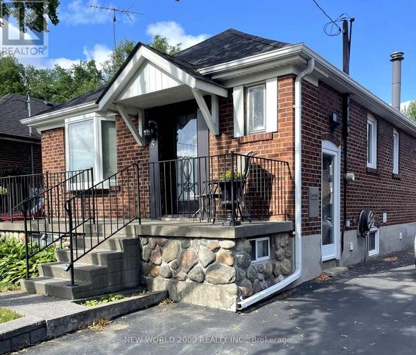 Toronto (stonegate-queensway), ON M8Z4L6,5 PARKER AVENUE