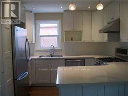 Toronto (stonegate-queensway), ON M8Z4M2,43 ROTHSAY AVENUE