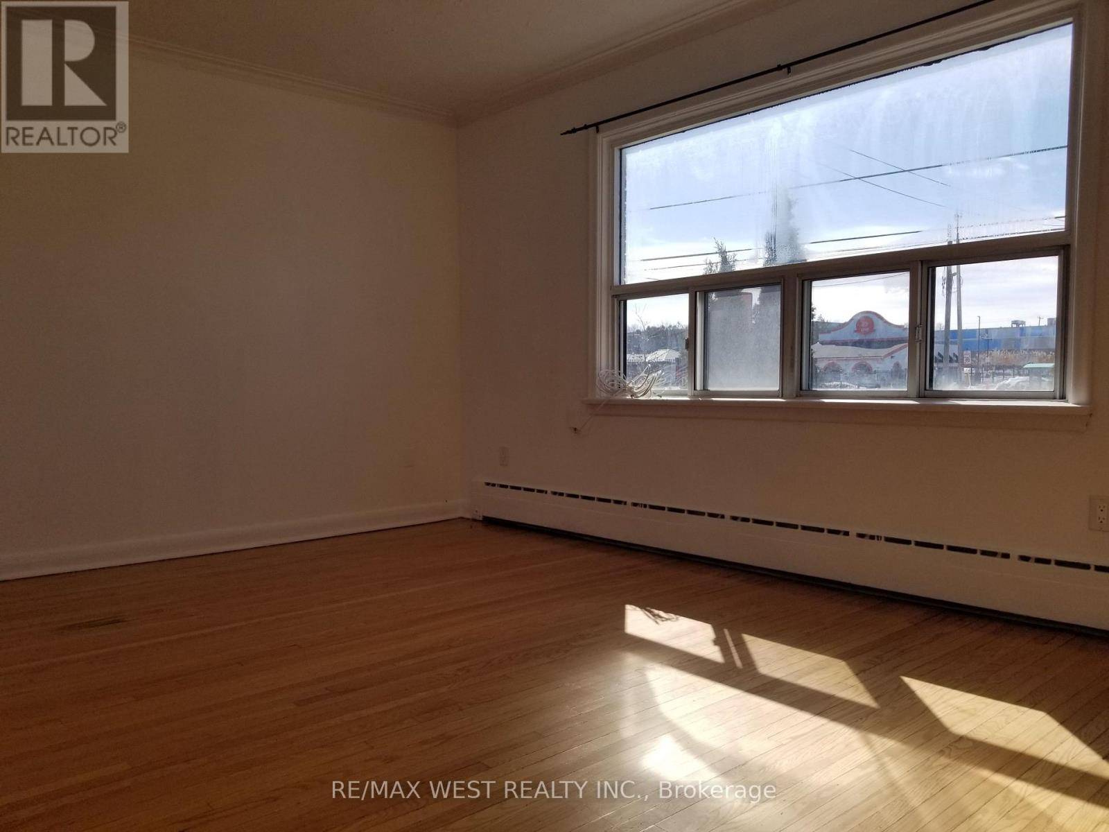 Toronto (rexdale-kipling), ON M9W4K3,2077 Kipling AVE #Main