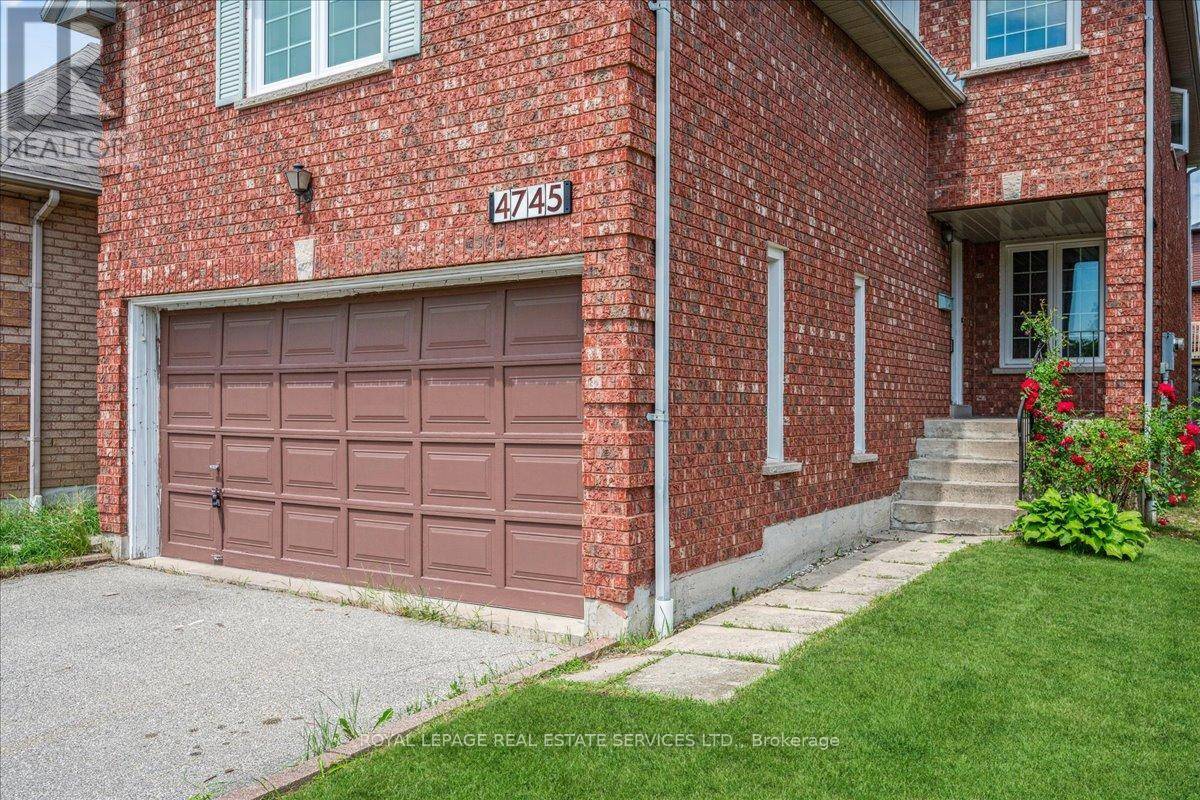 Mississauga (east Credit), ON L5M5H4,4745 ROSEBUSH ROAD