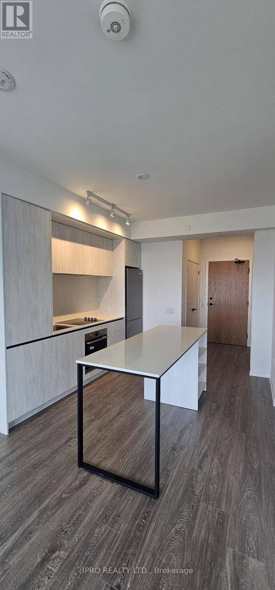 Mississauga (central Erin Mills), ON L5M2V8,2495 Eglinton AVE West #905