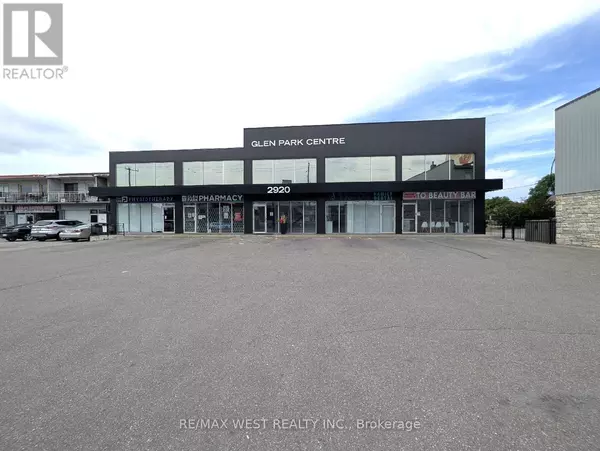 Toronto (yorkdale-glen Park), ON M6B3S8,2920 Dufferin ST #LL2