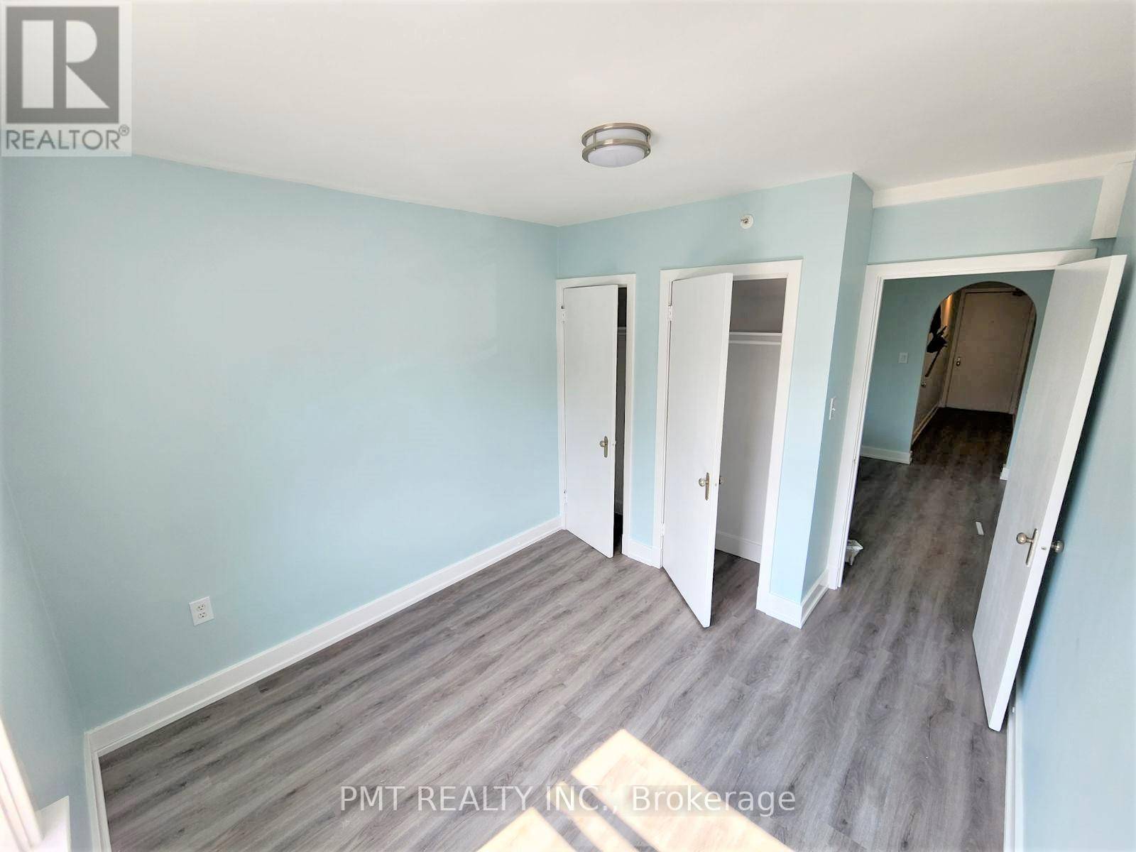 Brampton (downtown Brampton), ON L6Y1K4,8 Wellington ST West #7