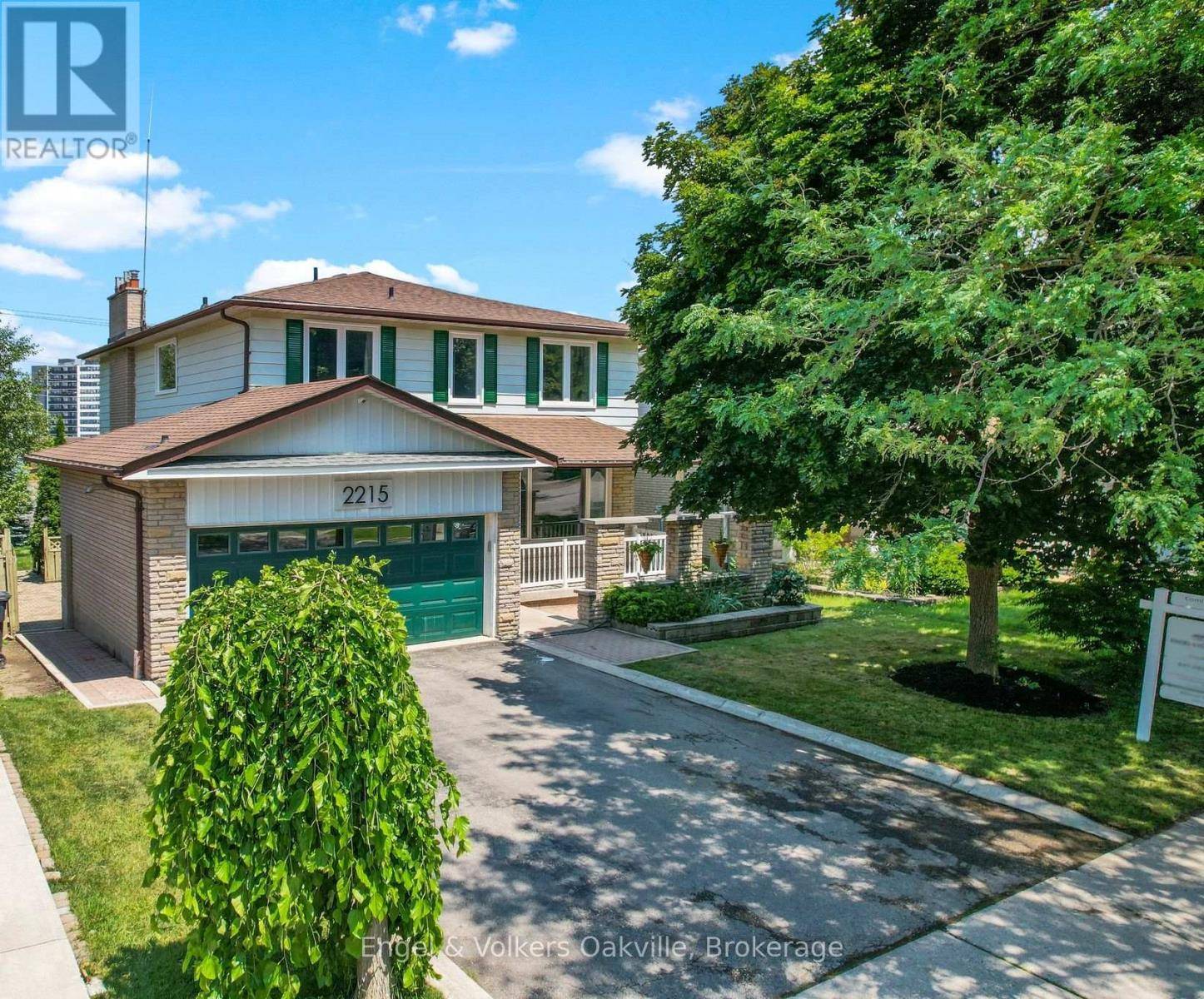 Mississauga (sheridan), ON L5K1V3,2215 SPRINGFIELD COURT