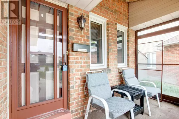 Brampton (heart Lake West), ON L6Z2B2,32 HELIOS PLACE