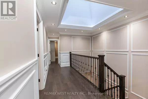 Mississauga (port Credit), ON L5H1L2,91B PARK STREET W