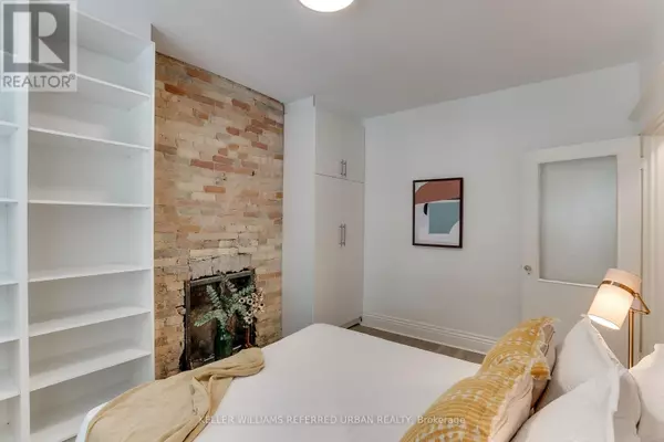 17 Wade AVE #Main, Toronto (dovercourt-wallace Emerson-junction), ON M6H1P4