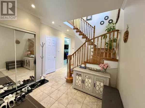 Mississauga (meadowvale Village), ON L5W1C9,6479 VALIANT HEIGHTS
