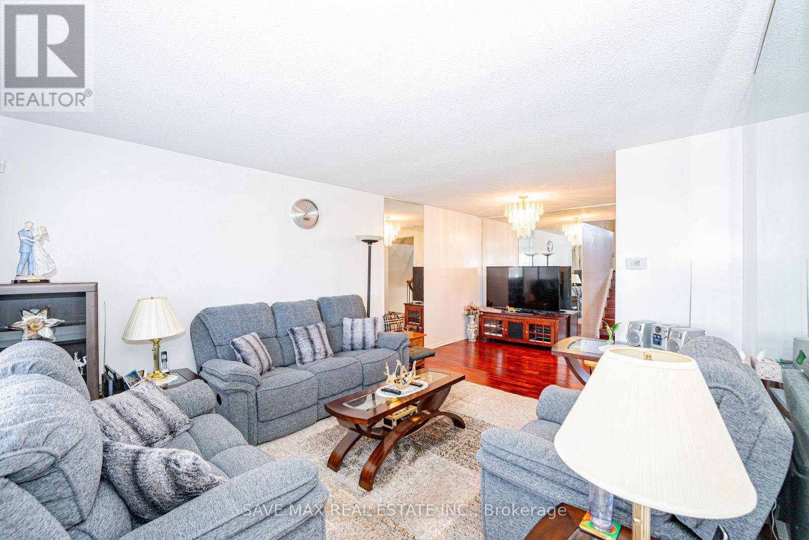 Brampton (madoc), ON L6V3R1,12 HISTON CRESCENT